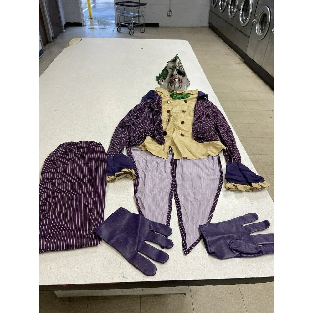 Worn once, Batman Joker 3 piece costume, The Dark Knight Trilogy, Medium - Picture 11 of 11